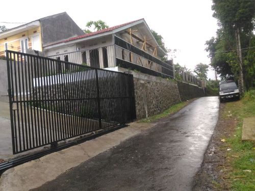 foto contoh rumah perumahan TAMAN WISATA REGENCY