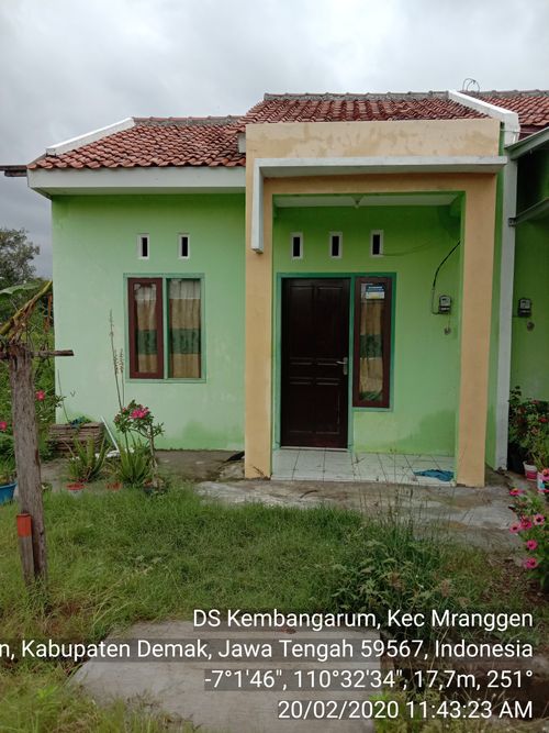 foto contoh rumah perumahan Karang Gawang Residence