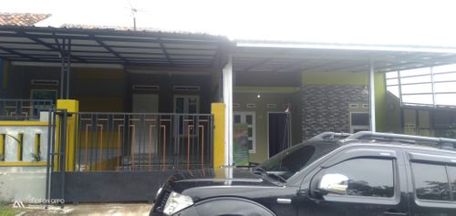 foto contoh rumah perumahan Griya Parhon Regency