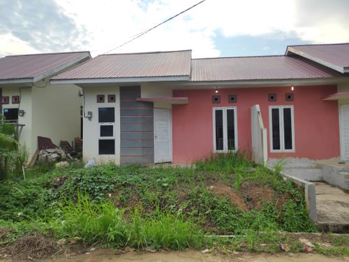 foto contoh rumah perumahan PESONA BUKIT BATUAH CE