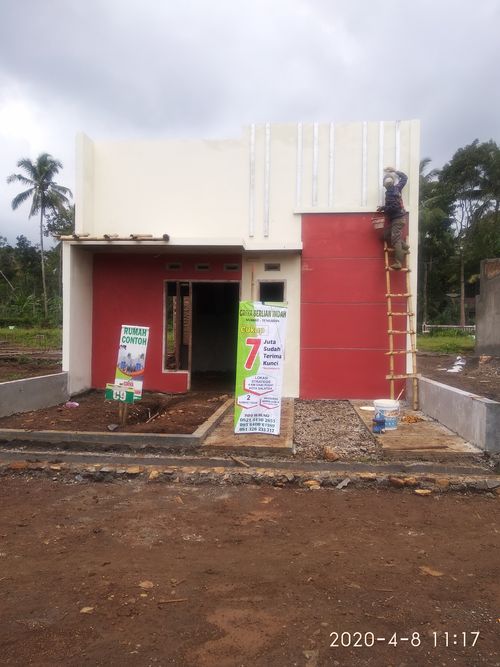 foto contoh rumah perumahan Griya Berlian indah