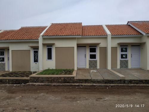 foto contoh rumah perumahan Griya Permata Kopkarin