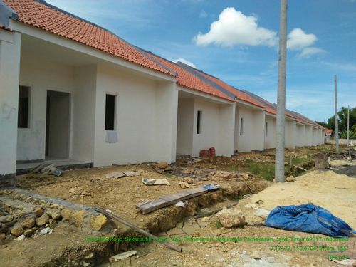 foto contoh rumah perumahan Perumahan Lakar Nyaman