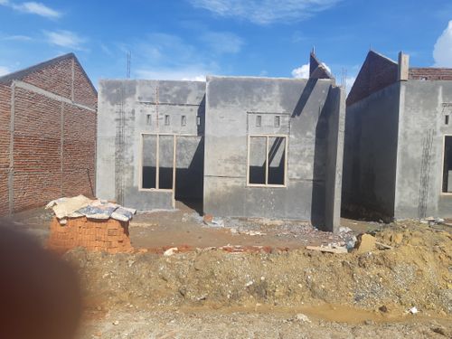 foto contoh rumah perumahan BARUGA HARMONI