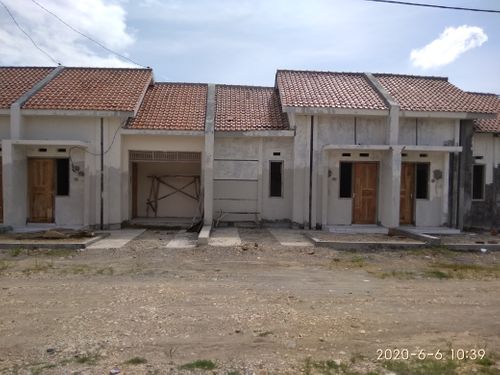 foto contoh rumah perumahan Griya Cemara Jingglong