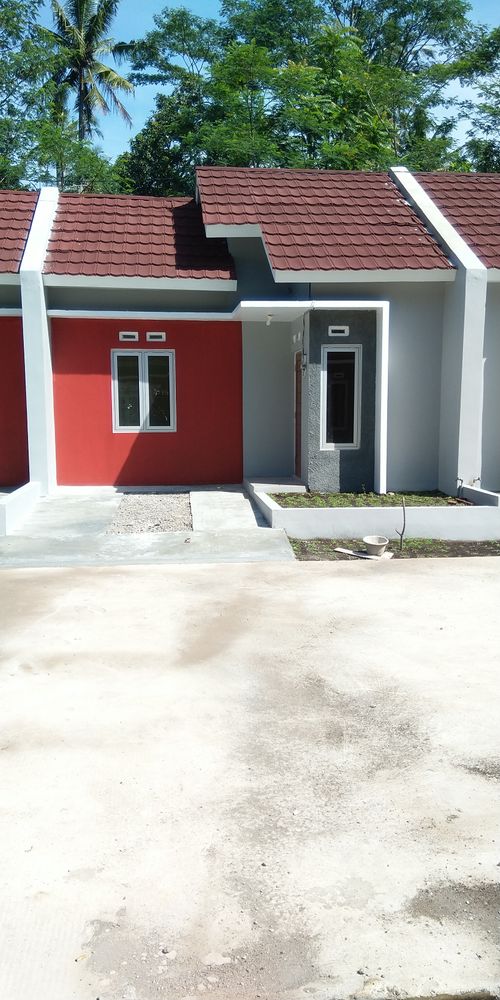 foto contoh rumah perumahan Griya Pesona