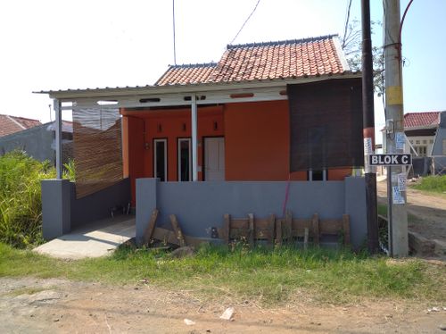 foto contoh rumah perumahan Omah Alit