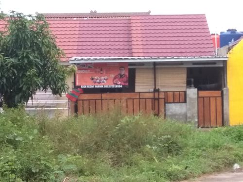 foto contoh rumah perumahan Griya Saka