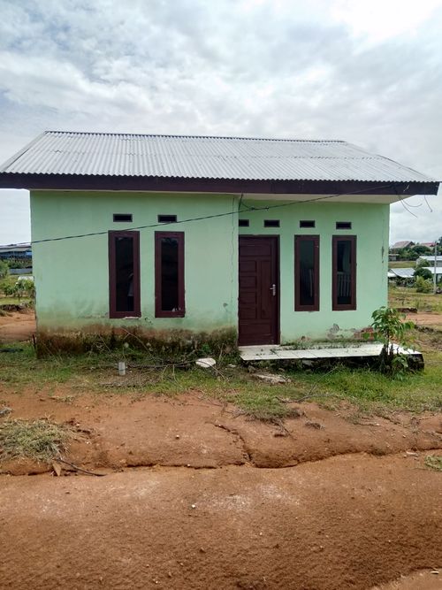 foto contoh rumah perumahan perum taman anggrek