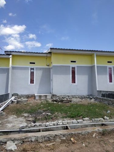foto contoh rumah perumahan Bukit Indah Pattallasang