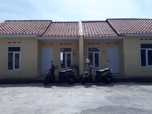 foto contoh rumah perumahan Mahkota Alam Ngemplak I