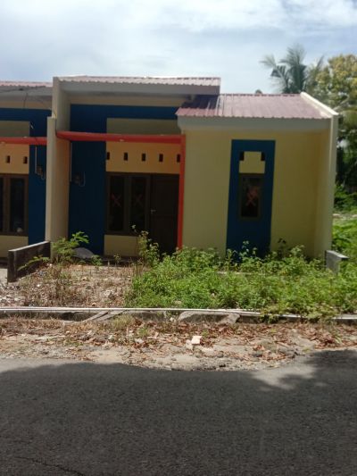 foto contoh rumah perumahan Griya utama residence
