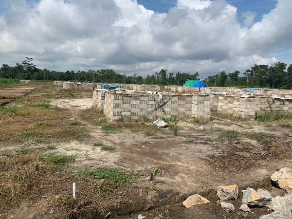 foto contoh rumah perumahan MAKROMAN INDAH LESTARI