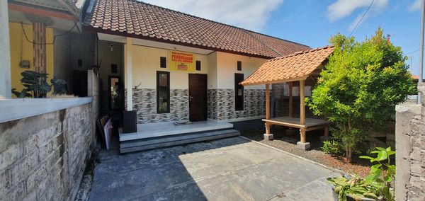 foto contoh rumah perumahan Perumahan Gria Giri Bhuwana