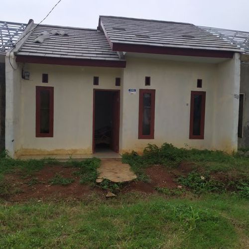 foto contoh rumah perumahan HINGS HARAGRIYA KIRANA