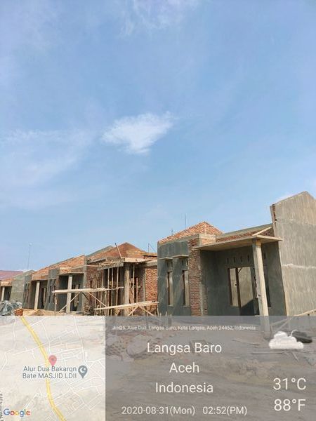 foto contoh rumah perumahan Center House 4