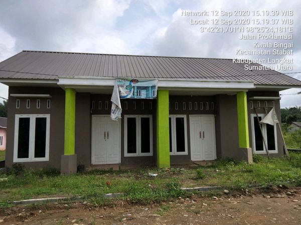 foto contoh rumah perumahan Perumahan Kerisan Permai