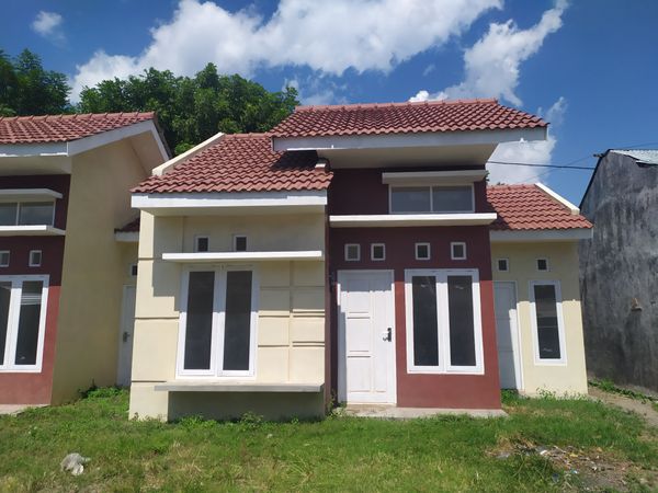 foto contoh rumah perumahan Puri Indah