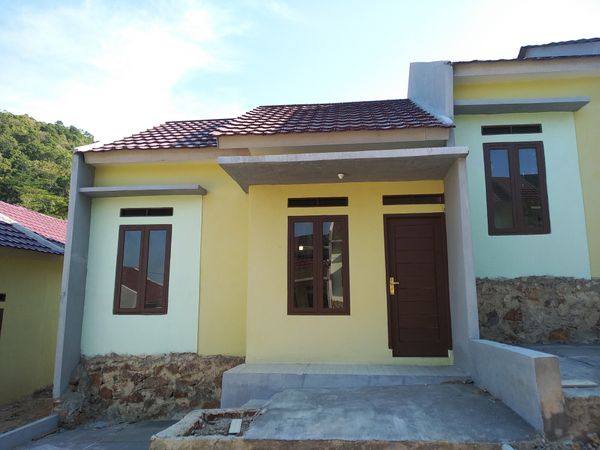 foto contoh rumah perumahan Mahan Radja Residence