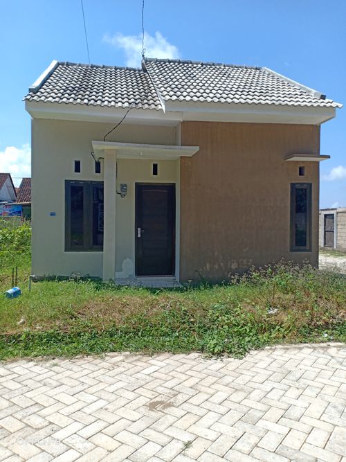 foto contoh rumah perumahan Puri Rogojampi