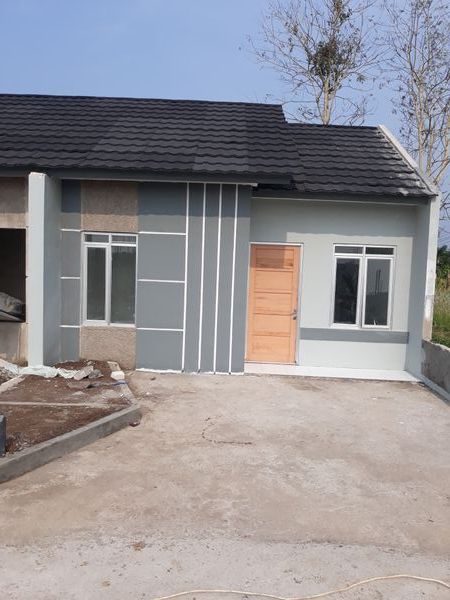 foto contoh rumah perumahan KIRANA REGENCY