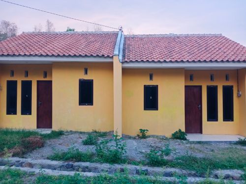 foto contoh rumah perumahan Perum Gondang Manis