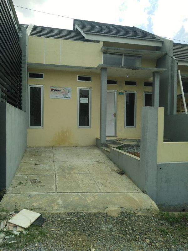 foto contoh rumah perumahan Puri Purwonegoro