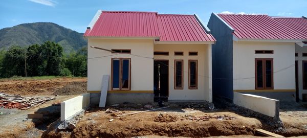 foto contoh rumah perumahan GREEN LIOKA