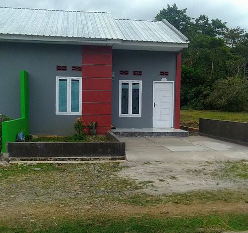 foto contoh rumah perumahan Indah Lestari