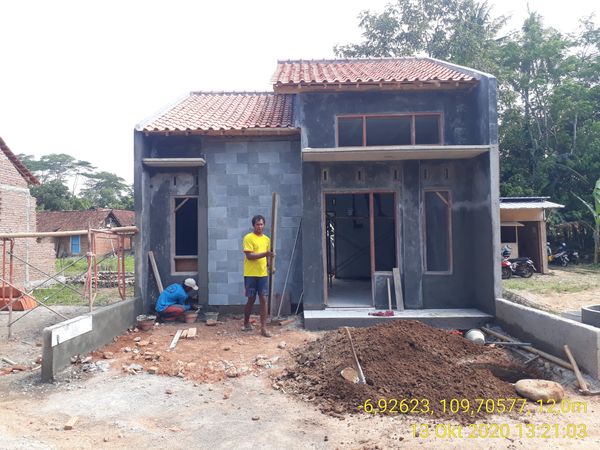 foto contoh rumah perumahan GRIYA ESTETIKA MENGUNENG