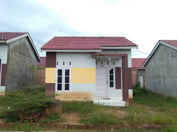 foto contoh rumah perumahan VIKA LESTARI 1