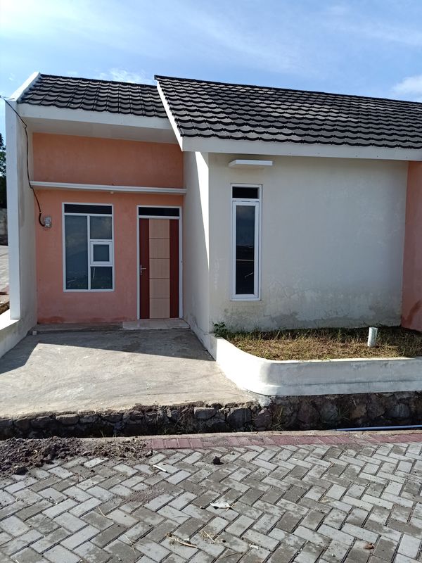 foto contoh rumah perumahan Griya madani asri