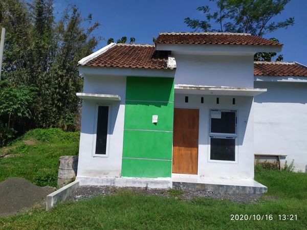 foto contoh rumah perumahan GRATI VILLAGE