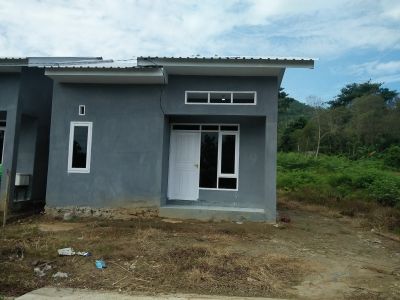 foto contoh rumah perumahan ZALUNA LAND SALUPAO