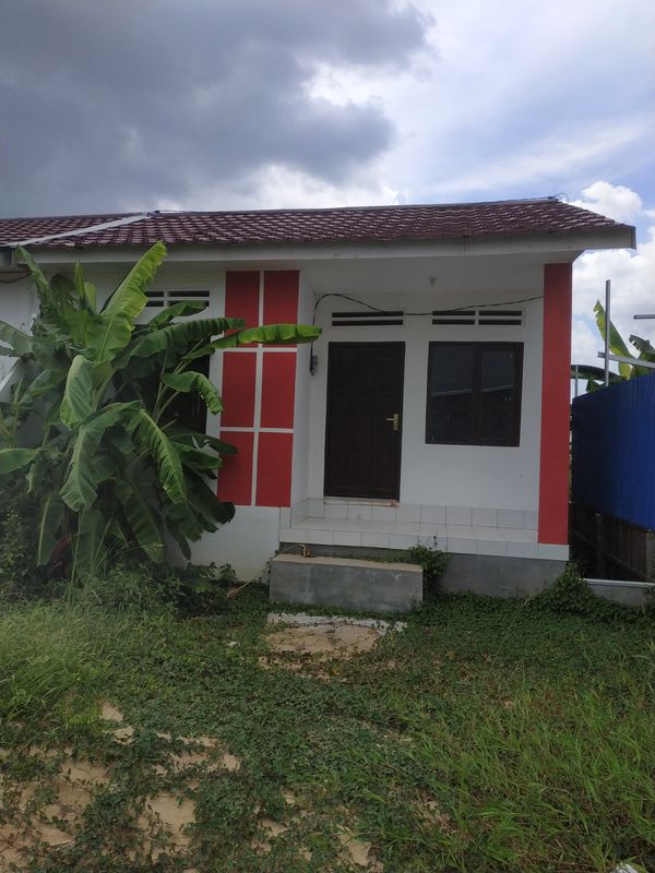 foto contoh rumah perumahan The R Land Residence