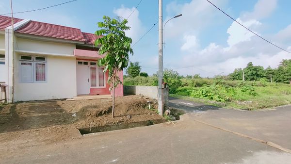 foto contoh rumah perumahan PERUMAHAN KENDISTA WAYA RESIDENCE