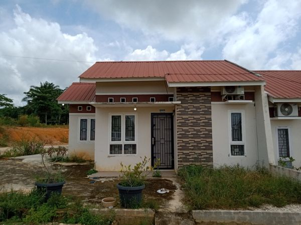 foto contoh rumah perumahan BUKIT INDAH PESONA