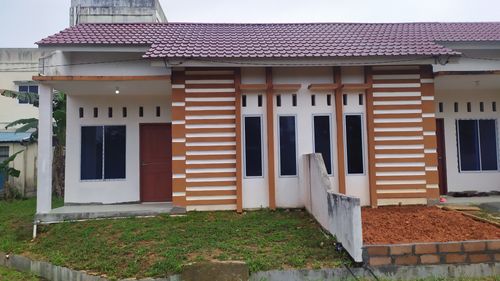 foto contoh rumah perumahan Hanaria