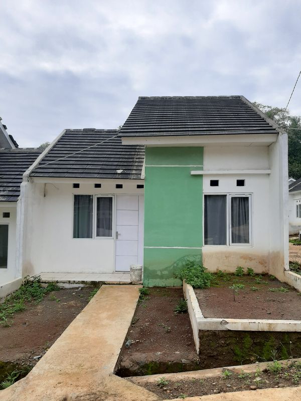 foto contoh rumah perumahan BUKIT ESMA CICALENGKA 2