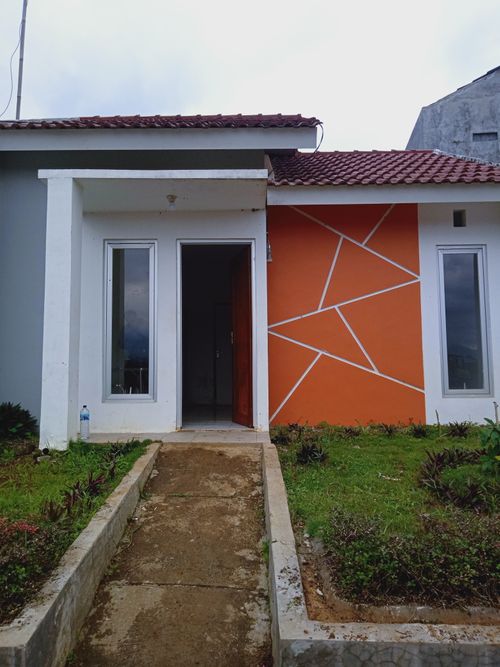 foto contoh rumah perumahan Taman cikawao persada