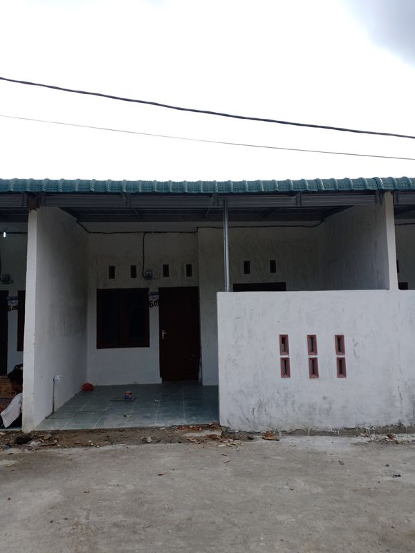 foto contoh rumah perumahan Deli mas Blok G