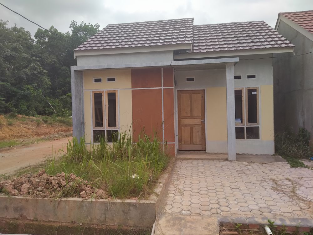 foto contoh rumah perumahan MUTIARA RESIDENCE E F