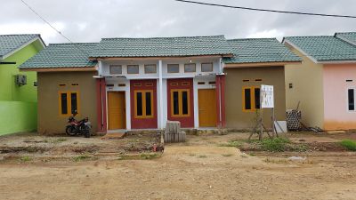 foto contoh rumah perumahan Pesona Madina 