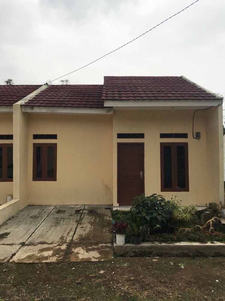 foto contoh rumah perumahan kabandungan residence