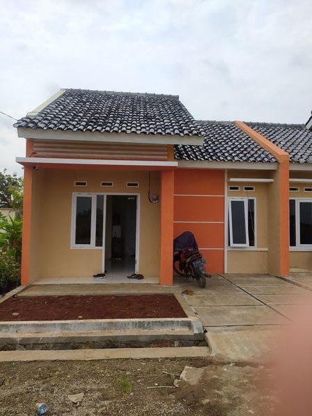 foto contoh rumah perumahan Griya Pesona Caruban