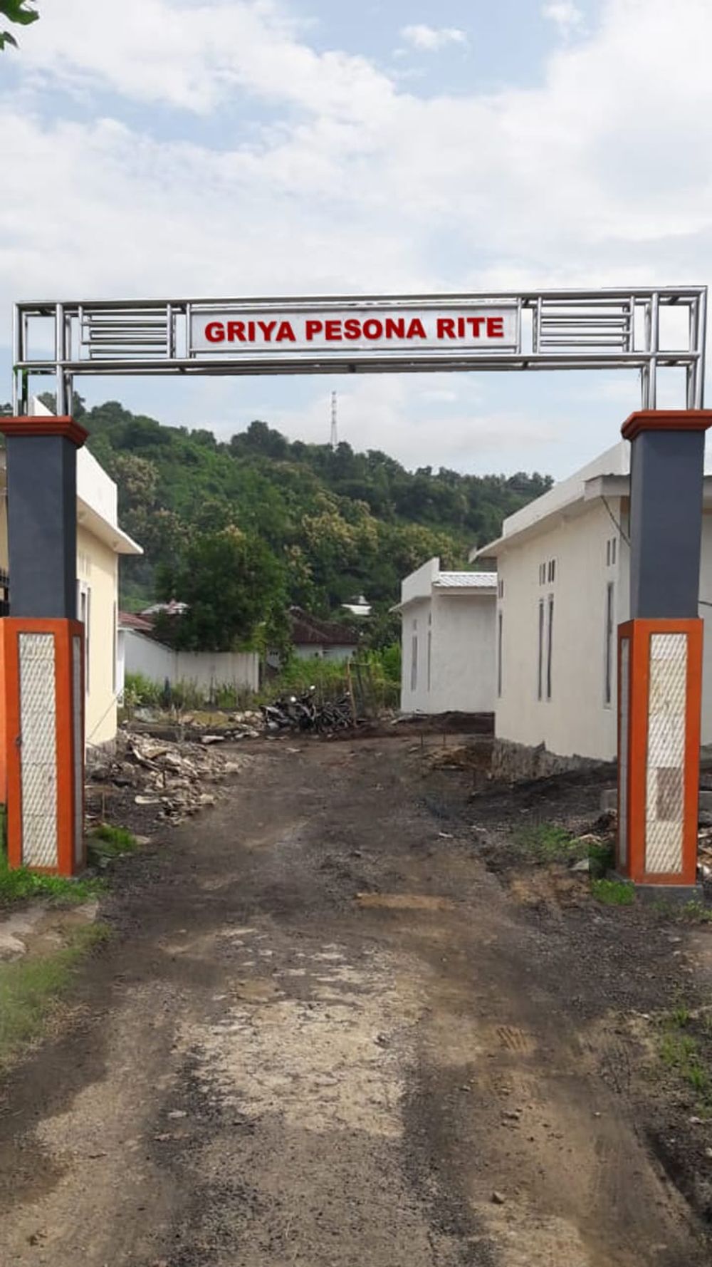 foto contoh rumah perumahan GRIYA PESONA RITE