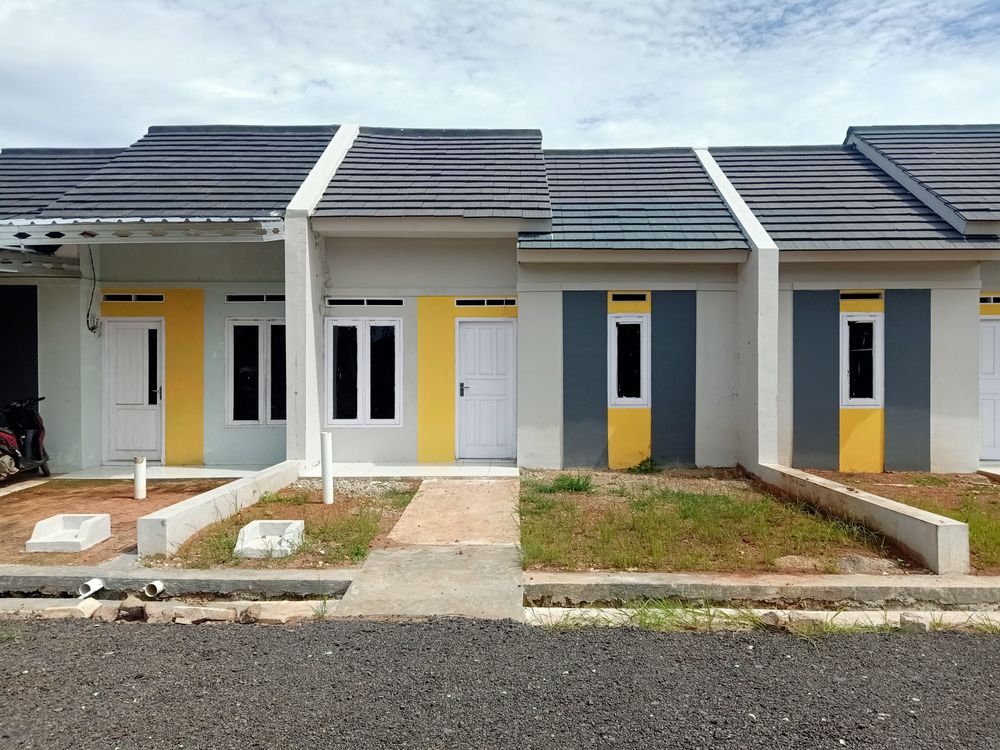 foto contoh rumah perumahan Juwita Regency