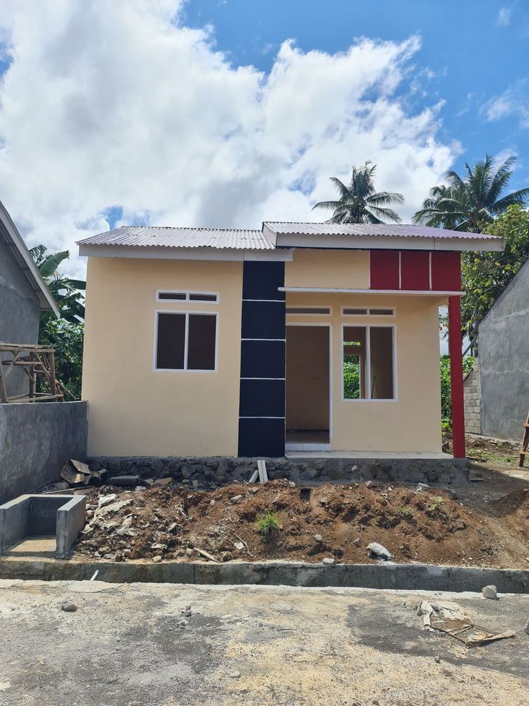 foto contoh rumah perumahan MUTIARA HELENA WATUTUMOU II