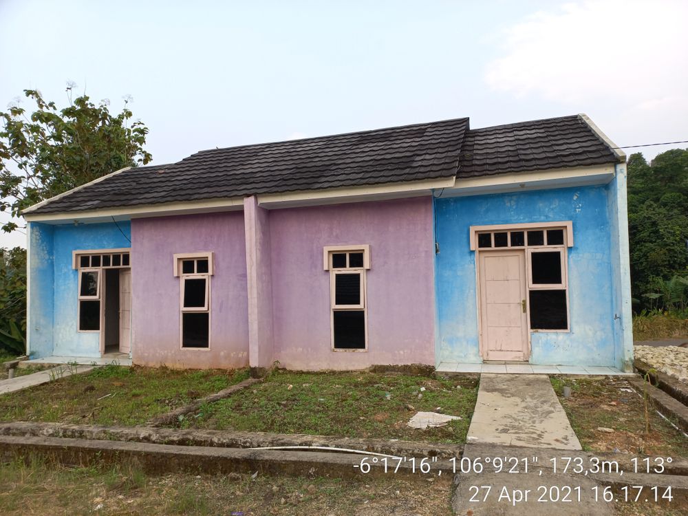 foto contoh rumah perumahan KARANGSETRA VILLAGE