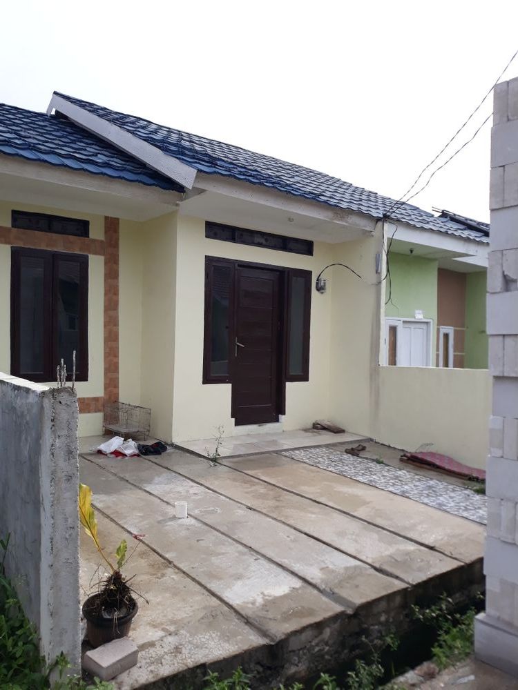 foto contoh rumah perumahan TAMAN EDELWEIZ